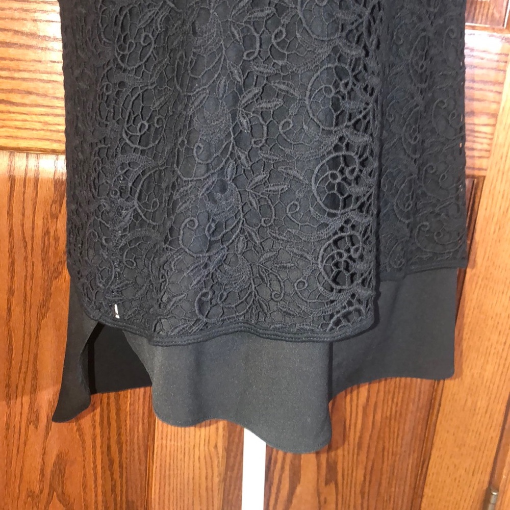 Apt. 9 Black Tank Top Rounded Neckline Asymmetrical Hem - Picture 5 of 5